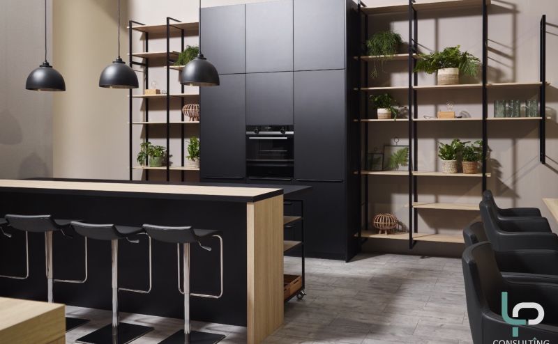 Les cuisines équipées de LP Consulting Cuisine tendance noir et bois